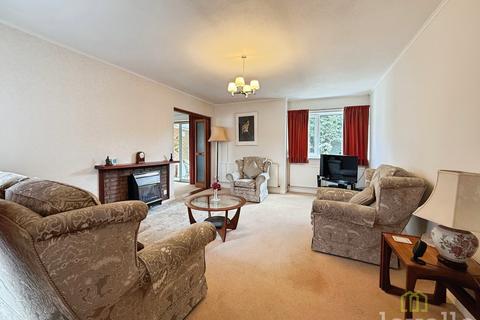 3 bedroom bungalow for sale, Almond Court, Lincoln LN6