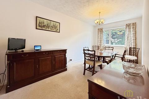 3 bedroom bungalow for sale, Almond Court, Lincoln LN6
