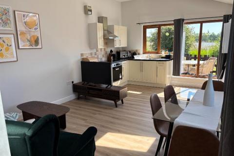1 bedroom apartment to rent, Lower Lakes Straight Drove, Chilton Trinity