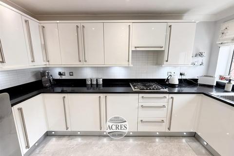 3 bedroom semi-detached house for sale, Fordwater Road, Streetly, Sutton Coldfield