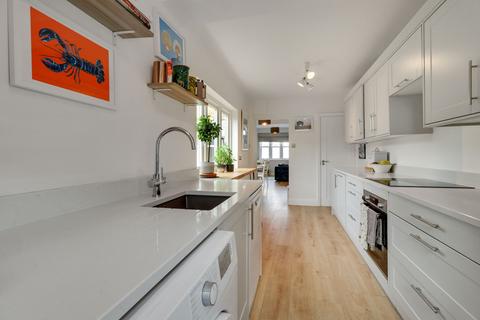 2 Summer Road, East Molesey, KT8 9LS