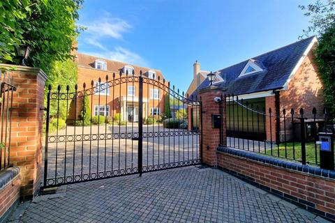 6 bedroom detached house for sale, Cherry Garden Lane, Danbury