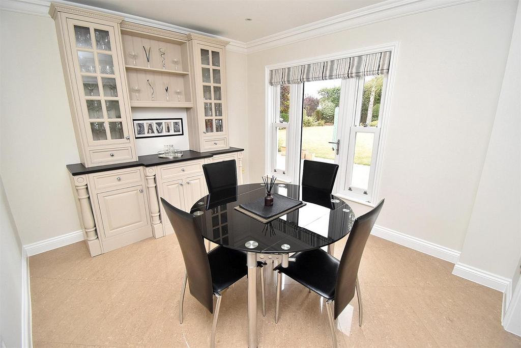 Breakfast room.jpg