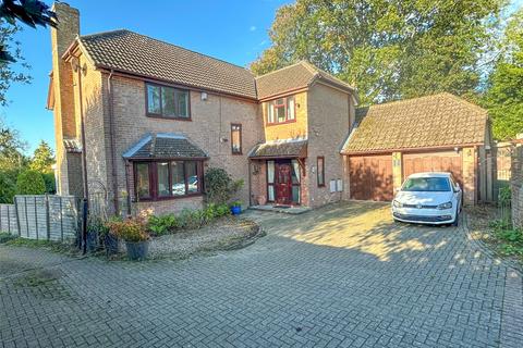 undefined, Providence Hill, Bursledon, Southampton, Hampshire, SO31