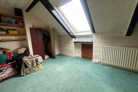 73 Park Crescent, North Shields, NE30 2HL