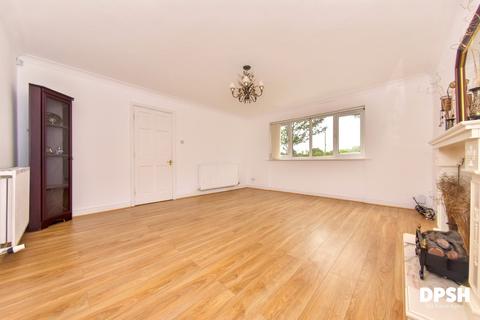 4 bedroom detached house for sale, Moorland Road, Drighlington, Bradford