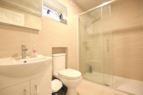 4 bedroom house for sale, Pearl Gardens, Slough
