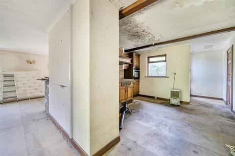 2 bedroom bungalow for sale, Dunmere