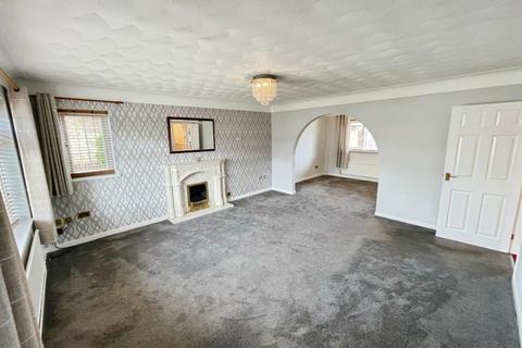 4 bedroom detached house for sale, Walker Close, Wrexham