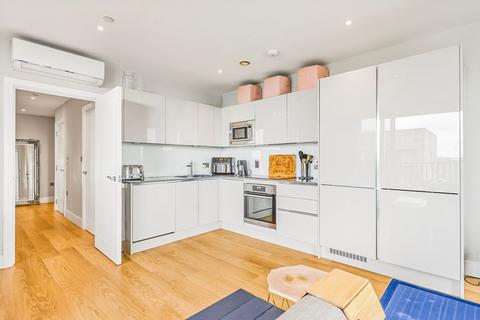 2 bedroom flat for sale, Plough Lane, London SW17