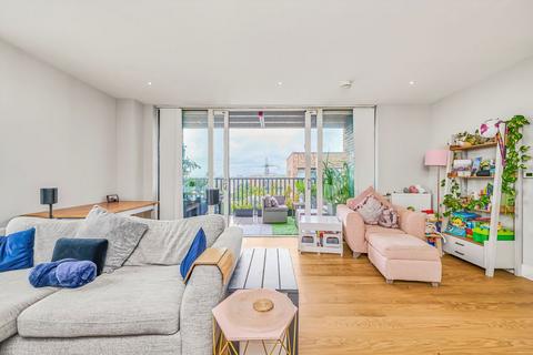 2 bedroom flat for sale, Plough Lane, London SW17