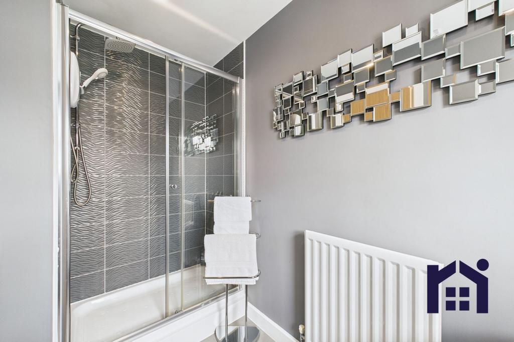 En suite guest room