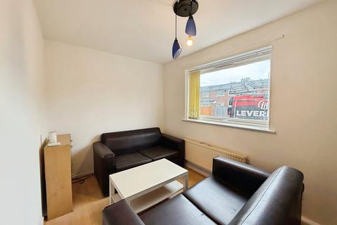 undefined, Milnrow Close, Manchester, Greater Manchester, M13