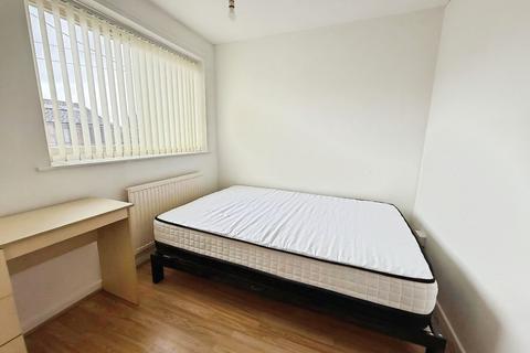 undefined, Milnrow Close, Manchester, Greater Manchester, M13