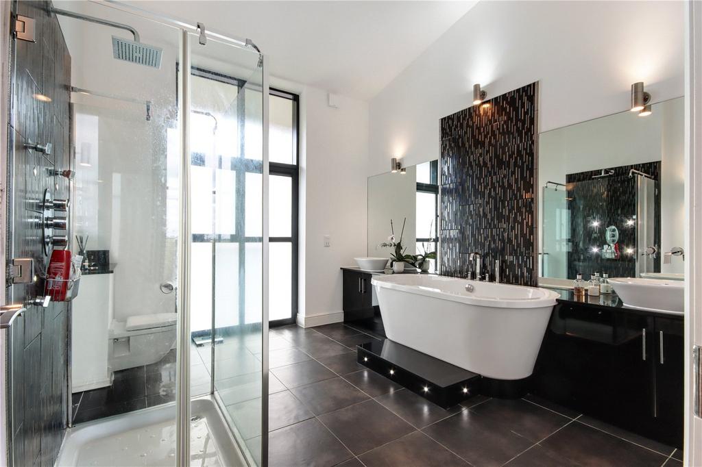 En Suite Bathroom