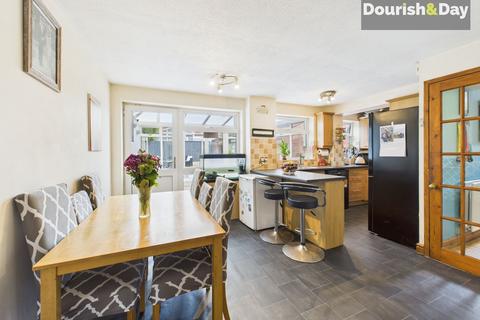 4 bedroom semi-detached house for sale, Spreadoaks Drive, Stafford ST17