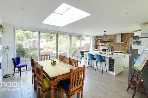 undefined, Addison Avenue, London