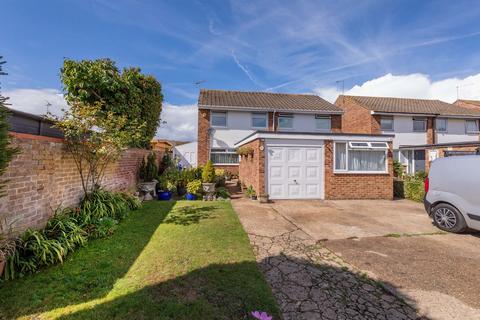 undefined, Cadwell Drive, Maidenhead SL6