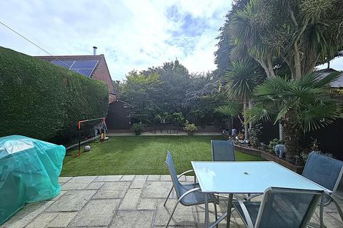 5 bedroom semi-detached house for sale, Gladstone Road, Parkstone, Poole, BH12