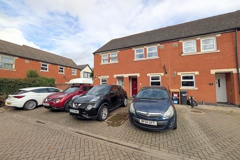 Elsworth Close, Feltham, TW14