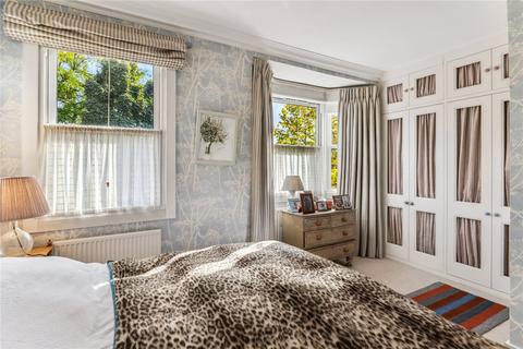 4 Orbel Street, London, SW11 3NZ