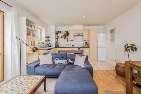 2 bedroom apartment for sale, William Fairburn Way, Manchester M4
