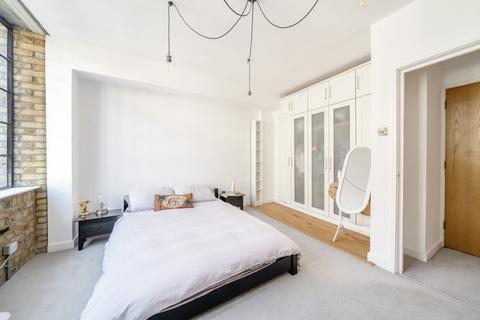 1 bedroom flat for sale, Tanners Yard, 239 Long Lane, SE1