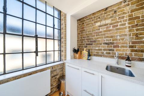 1 bedroom flat for sale, Tanners Yard, 239 Long Lane, SE1