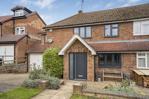 Springfield Crescent, Harpenden, AL5