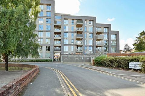 3 bedroom flat for sale, West Street, Watford, WD17