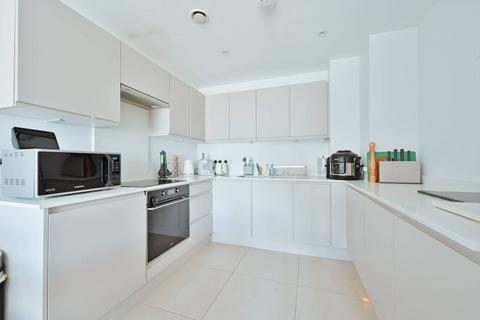3 bedroom flat for sale, West Street, Watford, WD17