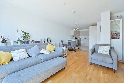 3 bedroom flat for sale, West Street, Watford, WD17