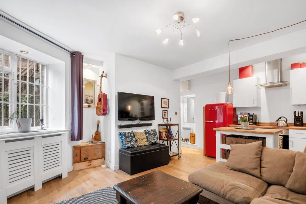 Kitchen/Reception