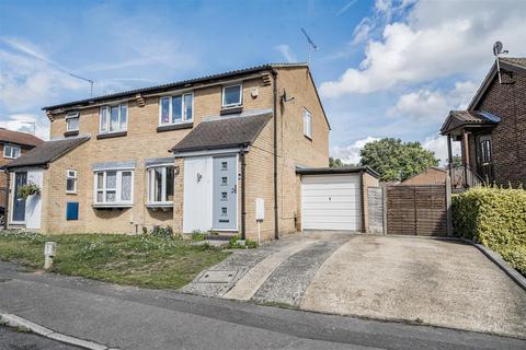 3 bedroom semi-detached house for sale, Wantage Road, College Town GU47