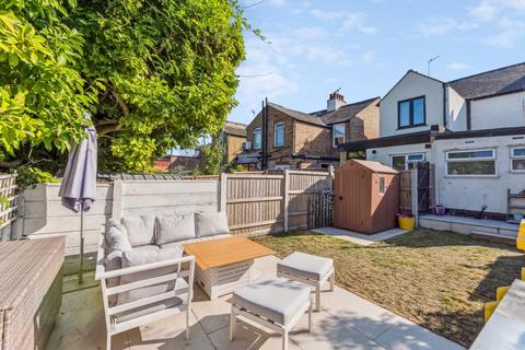 2 bedroom terraced house for sale, Herkomer Road, Bushey, WD23