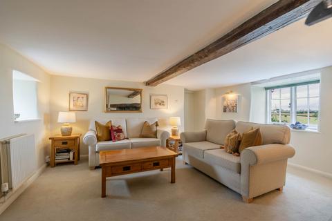 4 bedroom cottage for sale, Manor Road, Oving