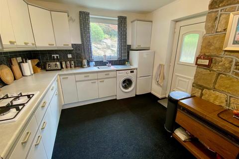 2 bedroom detached house for sale, Clough Way, Fenay Bridge, Huddersfield