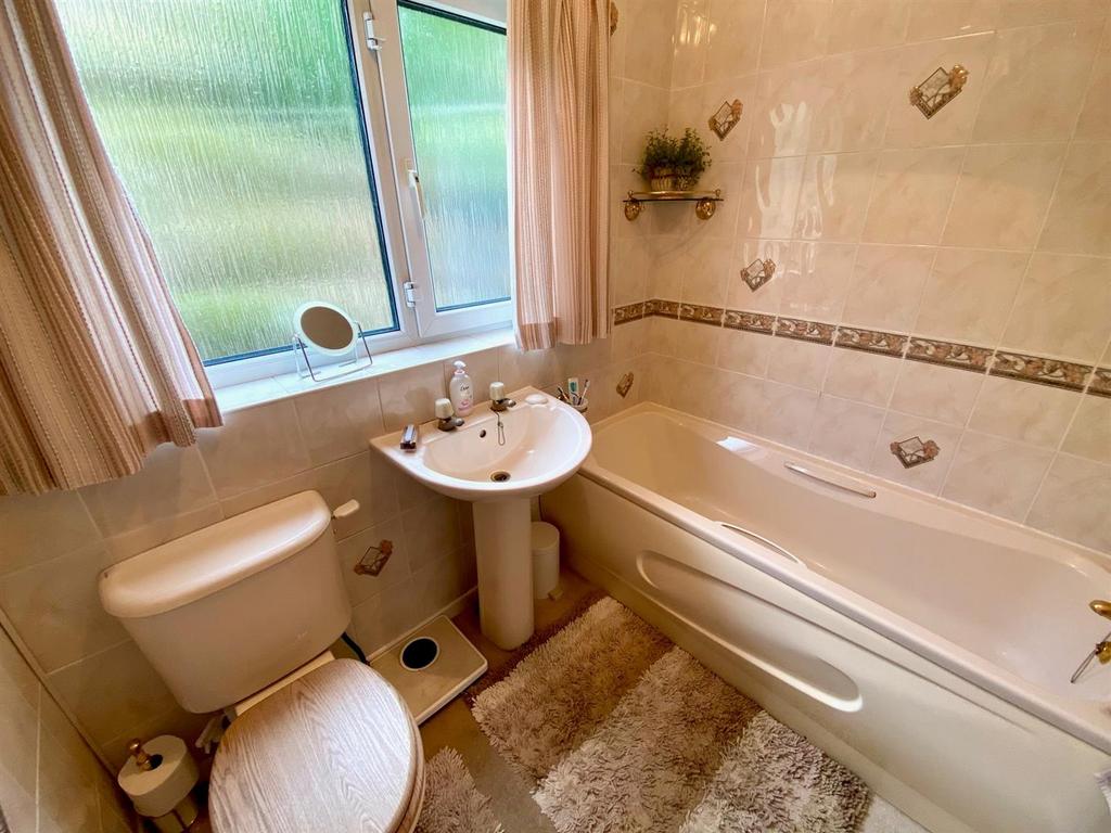 Ground floor bathroom.jpg