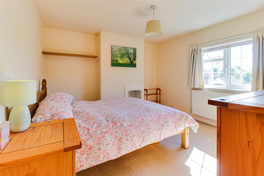 Bedroom 2.3.jpg