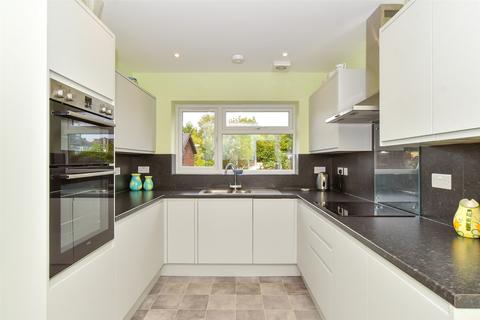 2 bedroom semi-detached bungalow for sale, Bruce Grove, Wickford SS11