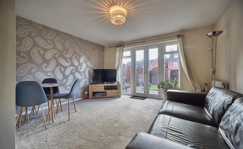 Lounge dining room to rear