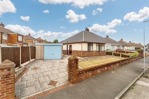 2 bedroom semi-detached bungalow for sale, Fieldway, Widnes WA8