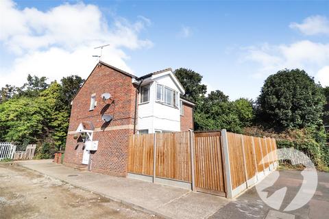 1 Eversley Cross, Bexleyheath, DA7 6RU