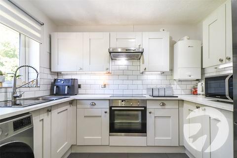 1 Eversley Cross, Bexleyheath, DA7 6RU