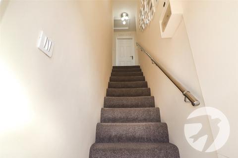 1 Eversley Cross, Bexleyheath, DA7 6RU