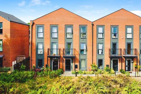 4 bedroom townhouse for sale, Langton Way, Leicester, LE4