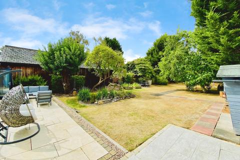 4 bedroom detached house for sale, Melton Road, Syston, LE7