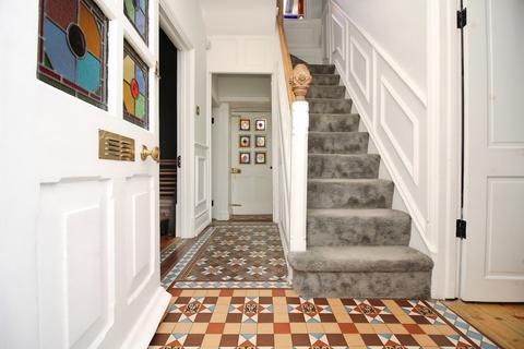 4 bedroom detached house for sale, Melton Road, Syston, LE7