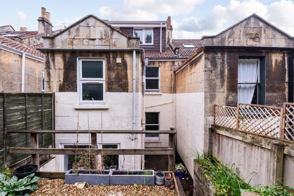3 Pera Place, Bath BA1 5 NX-6.jpg