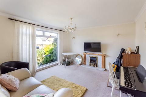 15 Clark Terrace, Crieff, PH7 3QE
